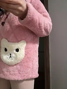 Snapshot of aa520uv chatting on February 28, 3:07 am aa520uv online show from February 28, 3:07 am