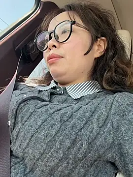 Snapshot of aa520uv chatting on March 11, 5:57 am aa520uv online show from March 11, 5:57 am