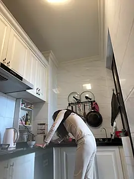 Snapshot of aa520uv chatting on March 28, 1:27 am aa520uv online show from March 28, 1:27 am