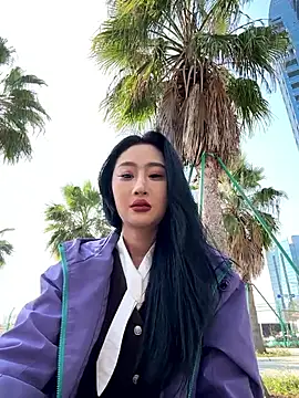 linger-23 online show from January 17, 5:45 am