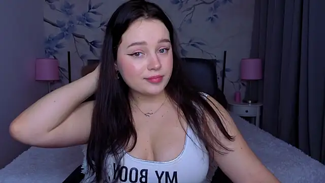 Snapshot of Cute_kitty- chatting on November 28, 11:07 pm Cute kitty- online show from November 28, 11:07 pm