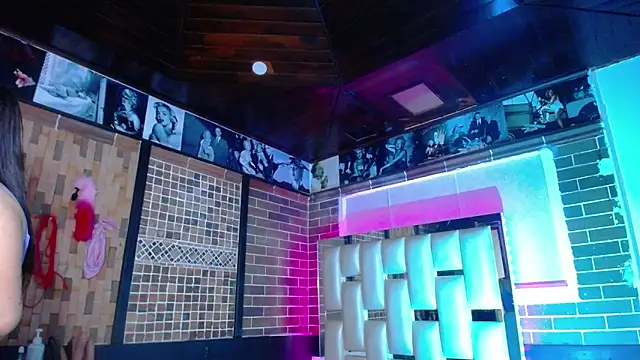 kriss sweetboobs10 online show from April 5, 11:40 am