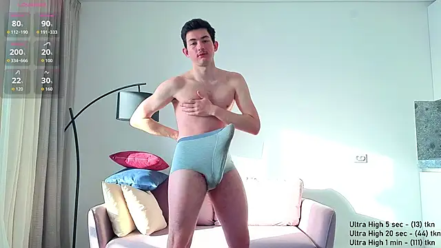 Snapshot of Danny__Magic chatting on February 21, 7:42 am Danny Magic online show from February 21, 7:42 am