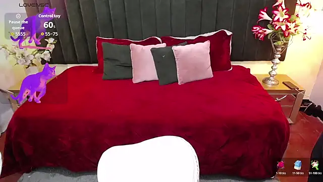 ailyn maury online show from November 13, 1:26 am