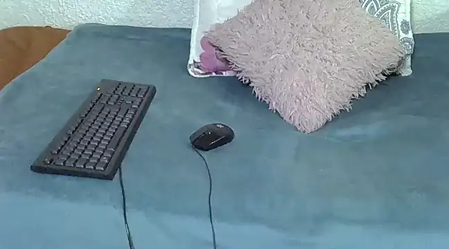 Hotytoty26 online show from March 16, 10:00 am