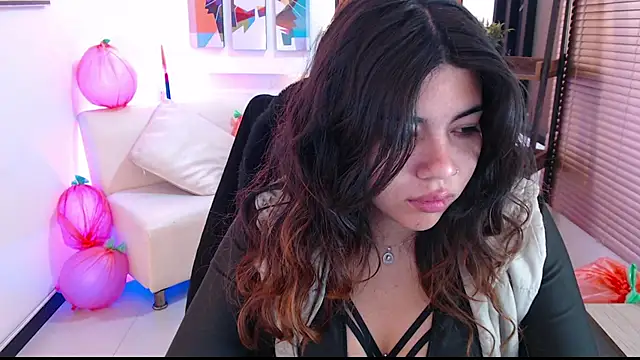 Snapshot of dangel_noir6 chatting on October 18, 11:33 am dangel noir6 online show from October 18, 11:33 am