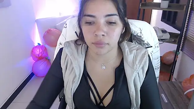 Snapshot of dangel_noir6 chatting on November 7, 10:59 am dangel noir6 online show from November 7, 10:59 am