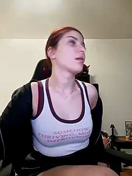 Snapshot of MeCherryy chatting on April 6, 9:16 pm MeCherryy online show from April 6, 9:16 pm