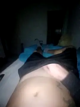 Snapshot of kredazzbigdick chatting on November 22, 6:45 am kredazzbigdick online show from November 22, 6:45 am