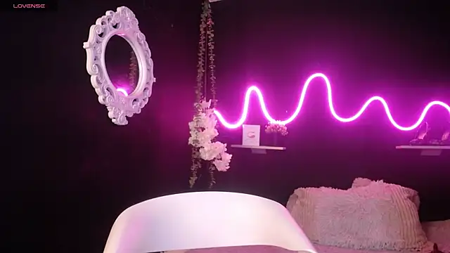 Snapshot of Hairydoll_ chatting on March 20, 11:12 pm Hairydoll online show from March 20, 11:12 pm