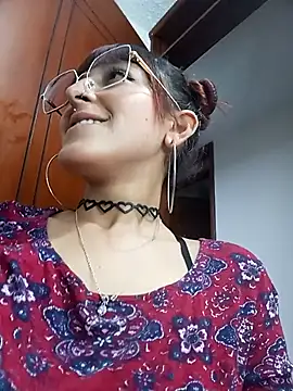 Snapshot of Hairydoll_ chatting on October 29, 10:44 pm Hairydoll online show from October 29, 10:44 pm