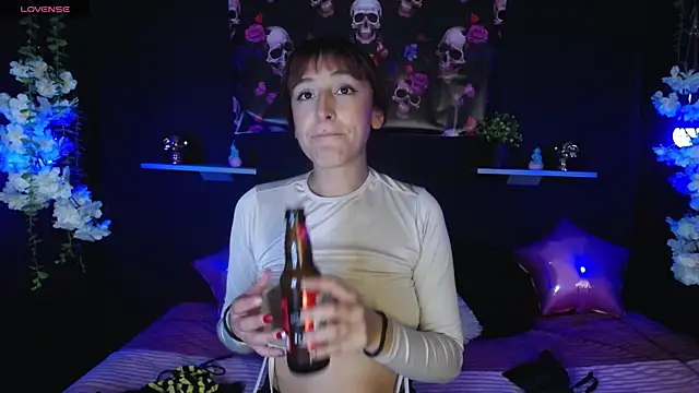 Snapshot of Hairydoll_ chatting on November 10, 9:14 pm Hairydoll online show from November 10, 9:14 pm