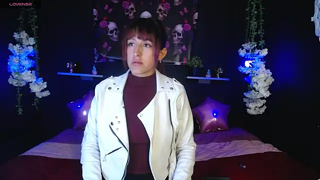 Snapshot of Hairydoll_ chatting on November 12, 9:36 pm Hairydoll online show from November 12, 9:36 pm