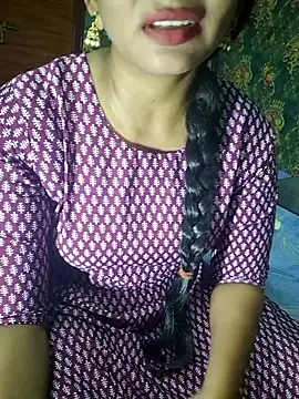 Snapshot of Shalini_telugu09 chatting on September 18, 1:02 pm Shalini telugu09 online show from September 18, 1:02 pm