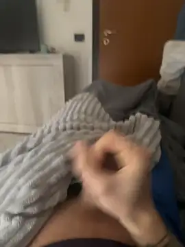 Snapshot of impaolo20 chatting on January 8, 11:34 am impaolo20 online show from January 8, 11:34 am