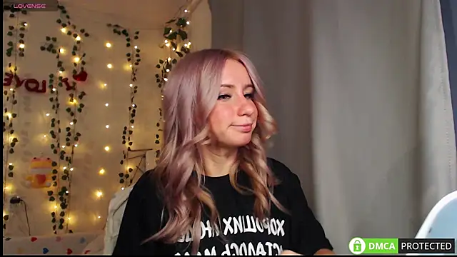 Mia  Kitty online show from September 21, 3:46 pm