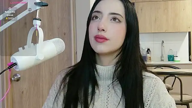 Rebbecawhite meow online show from January 7, 9:06 pm