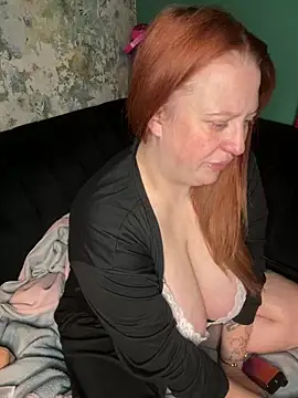 Snapshot of XxXMistyXxX chatting on November 2, 10:45 pm XxXMistyXxX online show from November 2, 10:45 pm