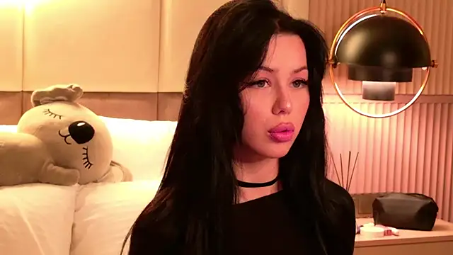 Snapshot of Leya_Foxhall chatting on November 25, 12:05 pm Leya Foxhall online show from November 25, 12:05 pm