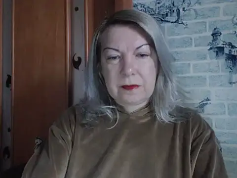 Lillia Ray online show from March 28, 7:30 am