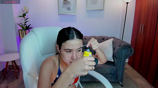 Snapshot of Danaa_Rouse chatting on September 13, 7:13 pm Danaa Rouse online show from September 13, 7:13 pm