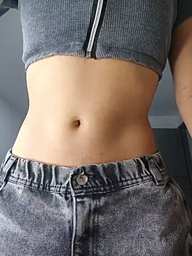 Miss-Dannie online show from February 4, 1:22 am