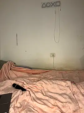 DarkVelvet online show from September 21, 8:32 pm