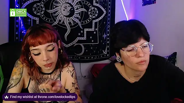 lovelockedlips online show from October 7, 2:31 am