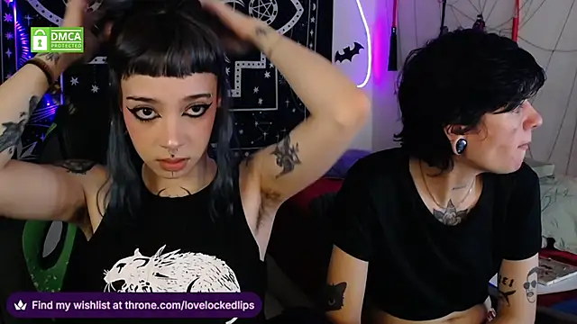 lovelockedlips online show from November 22, 9:25 pm