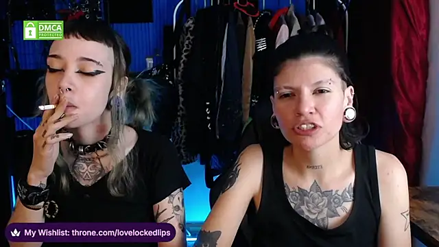 lovelockedlips online show from June 4, 3:56 am
