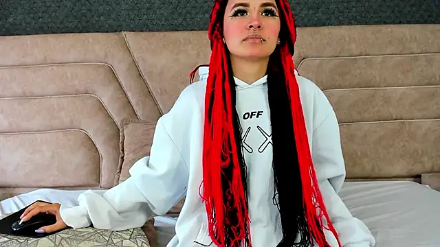 alice foxred online show from March 21, 11:55 am