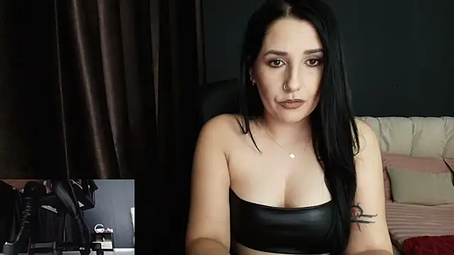 Snapshot of missdyaa chatting on September 10, 10:21 pm missdyaa online show from September 10, 10:21 pm
