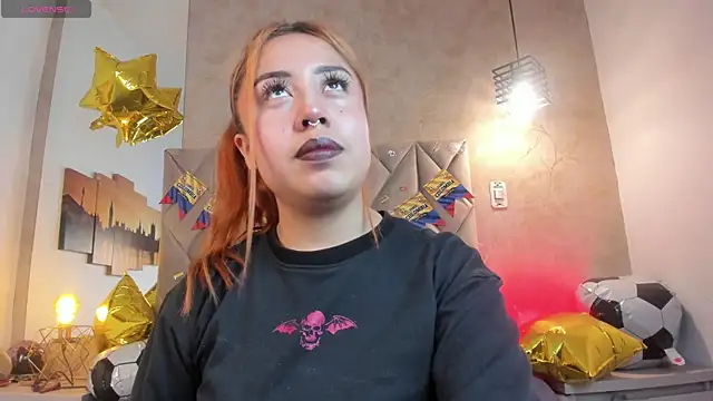 kailinmoonx online show from June 19, 1:04 pm