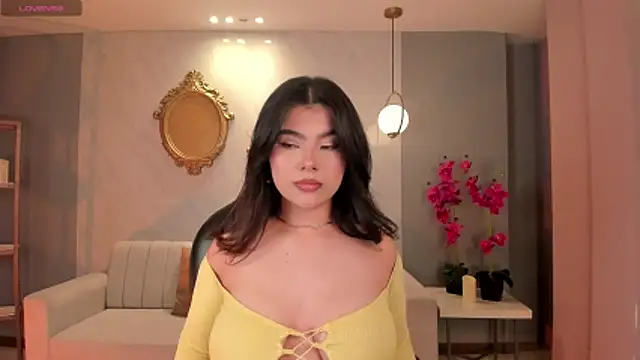 Snapshot of CandaseRussell chatting on October 9, 9:13 pm CandaseRussell online show from October 9, 9:13 pm