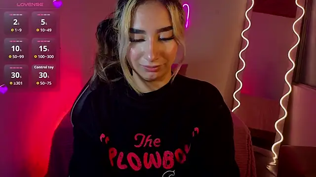 Malory tay1 online show from October 24, 7:10 pm