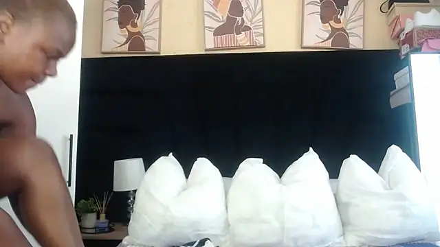 Snapshot of sexdevolxx chatting on December 16, 5:23 am sexdevolxx online show from December 16, 5:23 am