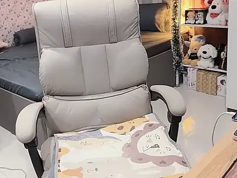 Nabiii6868 online show from December 18, 4:13 pm