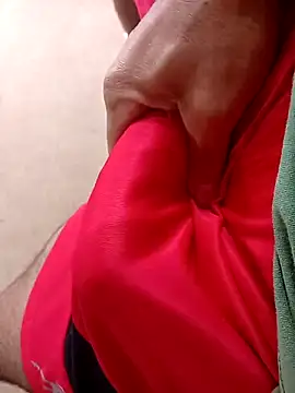 Snapshot of paulo666k chatting on February 17, 10:34 am paulo666k online show from February 17, 10:34 am