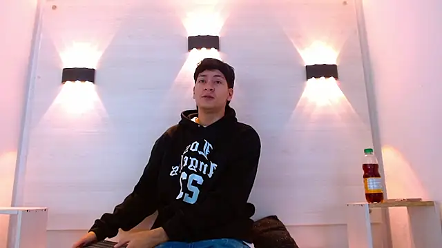 Jhojan twink online show from December 2, 12:43 pm