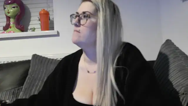 Sizzling Indie36 online show from November 21, 6:06 pm