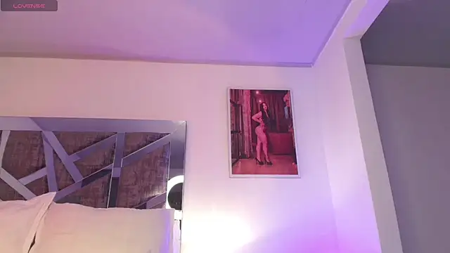Meghann sweet1993 online show from July 7, 7:23 am