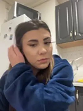 Natasha Cameron22 online show from April 7, 8:20 pm