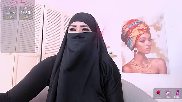 Snapshot of Layla_arabelle chatting on February 23, 7:11 pm Layla arabelle online show from February 23, 7:11 pm