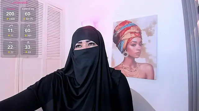 Snapshot of Layla_arabelle chatting on February 24, 8:07 pm Layla arabelle online show from February 24, 8:07 pm