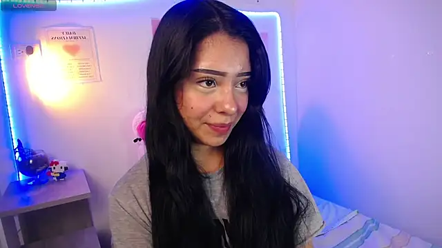 Emilybutterfly1 online show from October 10, 9:14 pm