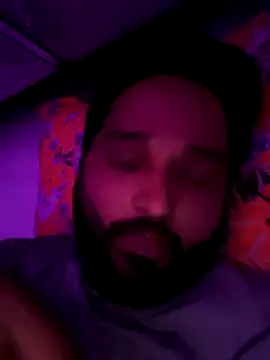 Snapshot of John96999 chatting on March 21, 10:17 pm John96999 online show from March 21, 10:17 pm