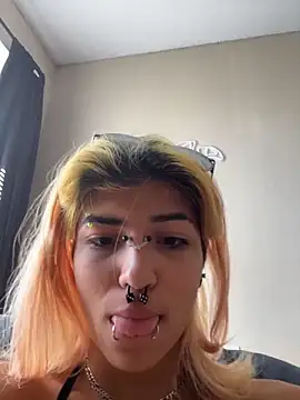 Harley cams online show from October 30, 2:40 pm