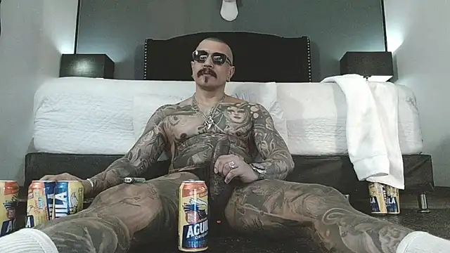 danilog515 online show from November 28, 5:37 pm