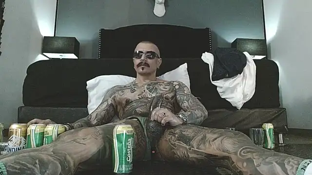 danilog515 online show from March 14, 10:48 pm