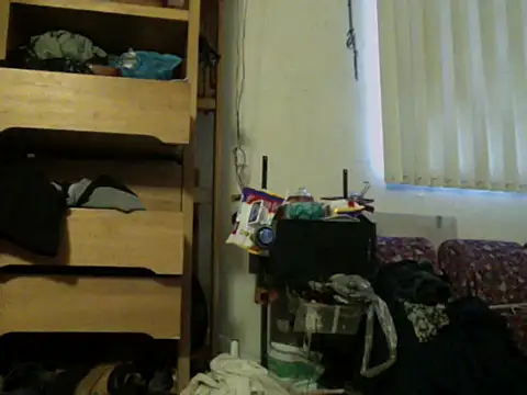 000upskirt000 online show from June 27, 12:22 pm